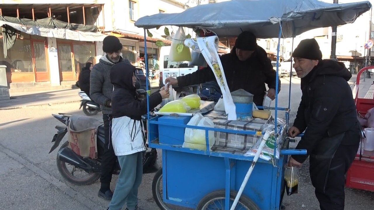 Kilis'te iftar sofralarının olmazsa olmazı meyan şerbeti