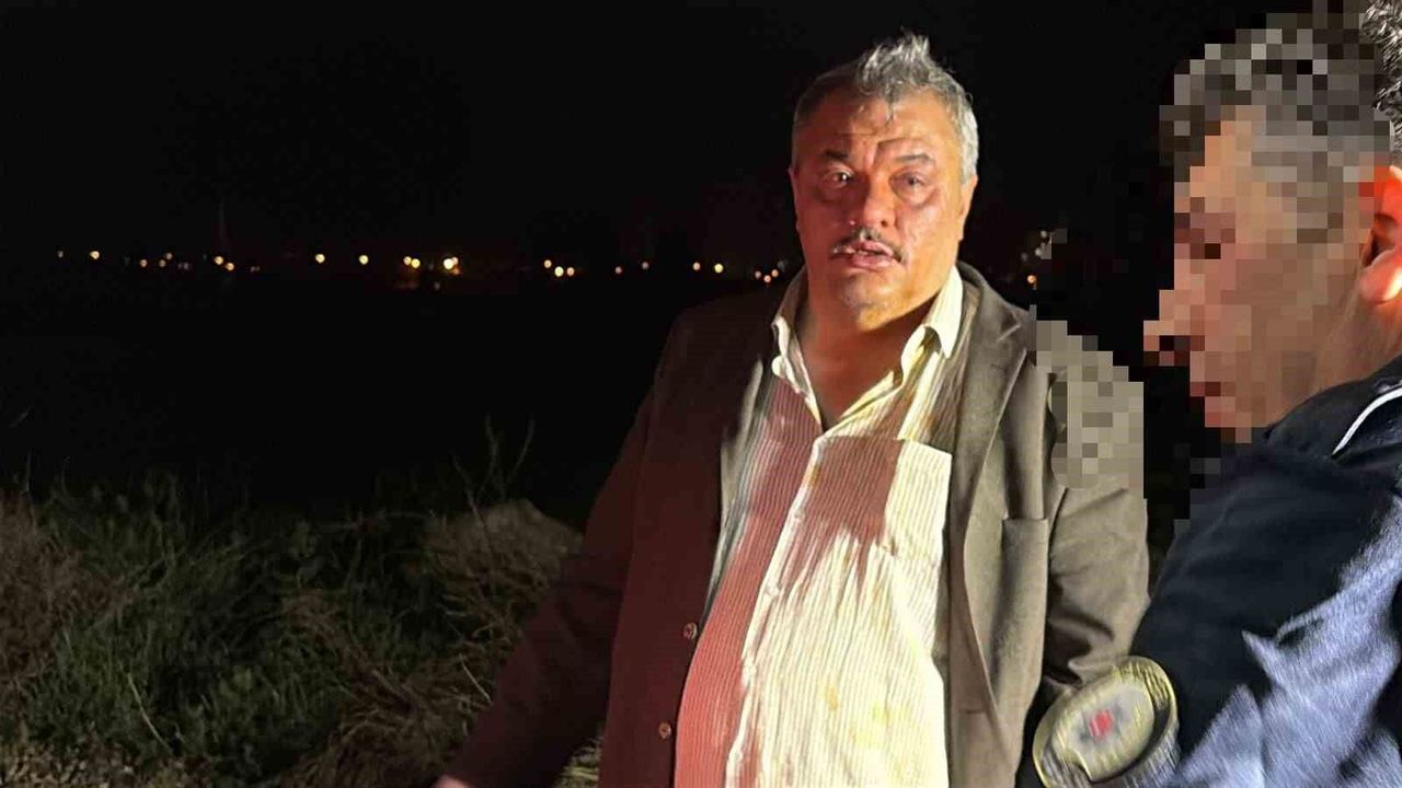 Alkollü sürücü, polisten kaçarken araçta yer seçmeye çalıştı