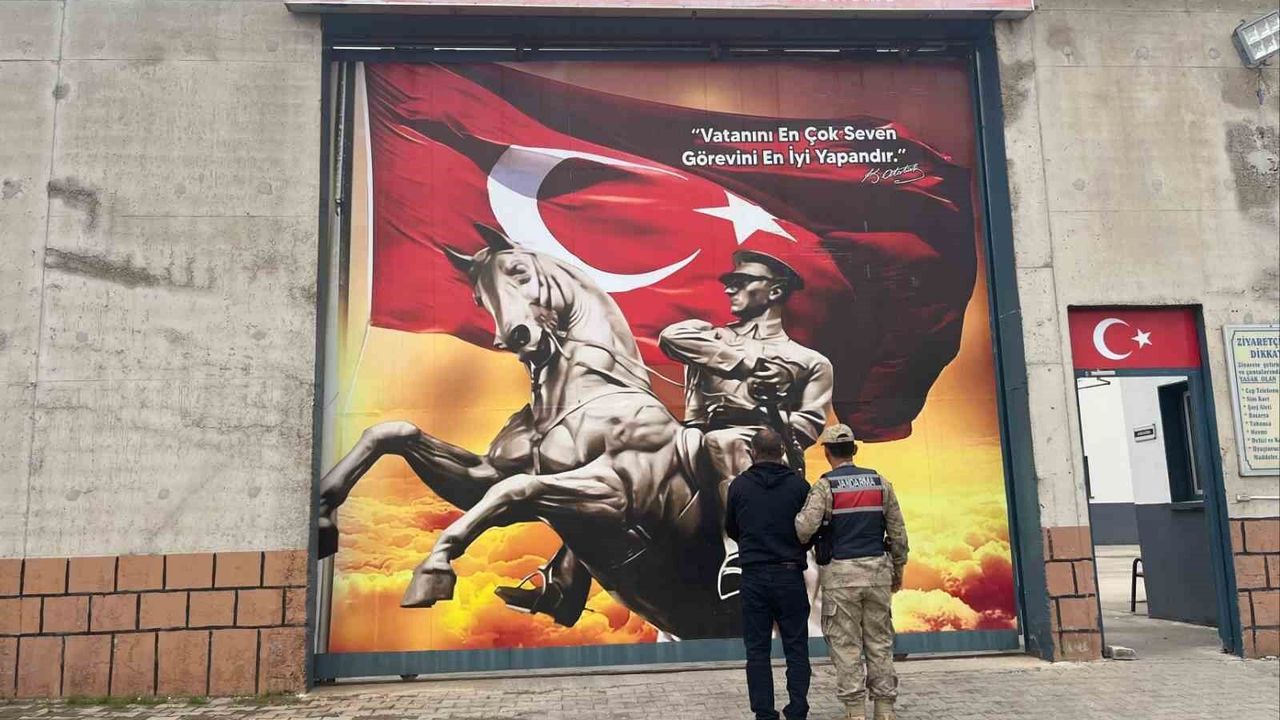 Kilis'te 4 yıl hapis cezası bulunan kişi yakalandı