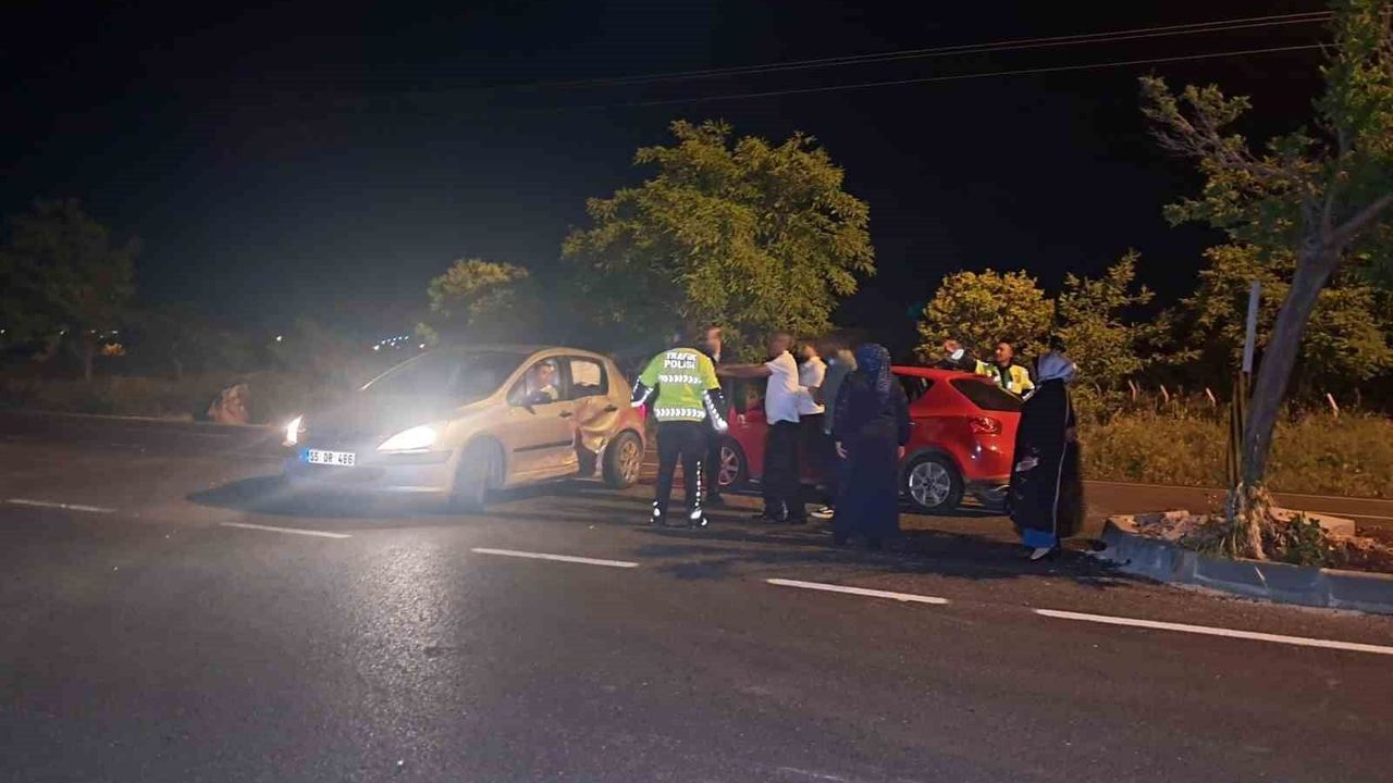 Kilis'te iki araç çarpıştı: 4 yaralı