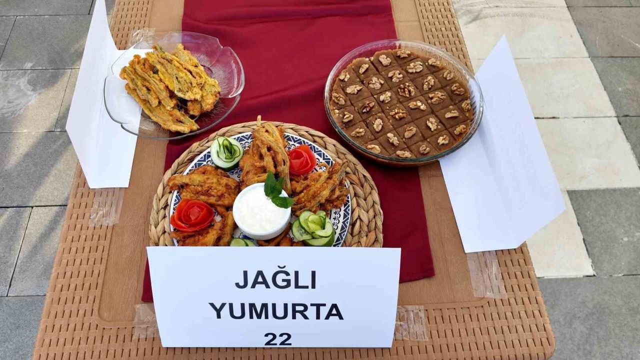 Bitlis'te 42 çeşit yöresel yemek yarıştı