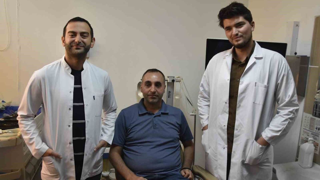 Bitlis'te göz ve KBB uzmanlarından yenilikçi operasyon