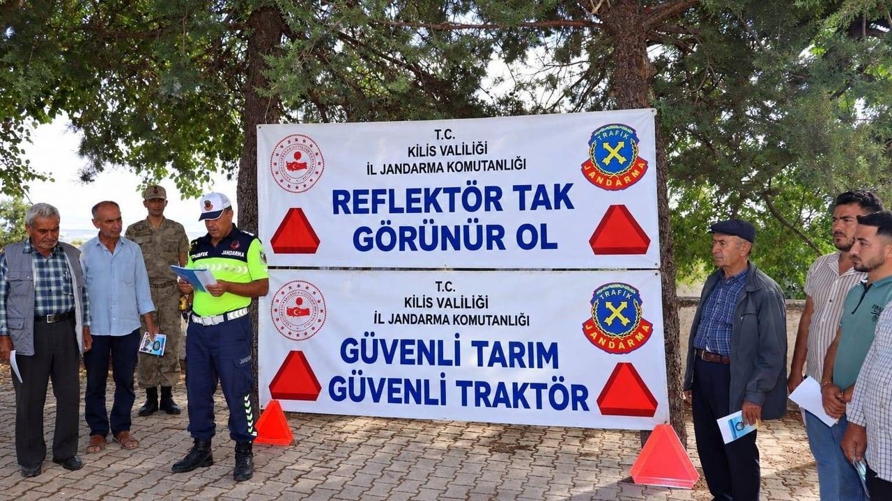 Kilis'te Traktör Sürücülerine Güvenli Tarım Eğitimi Verildi