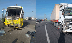 Mardin'de tır ile otobüs çarpıştı: 12 yaralı