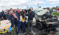 Manavgat’ta Feci Kaza! Midibüs Devrildi: 1’i Ağır 7 Yaralı