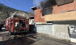 Tek katlı evde çıkan yangın söndürüldü