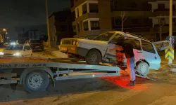 Eskişehir’de İki Otomobil Çarpıştı: 4 Kişi Yaralandı