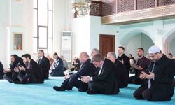 1992 Erzincan Depremi'nde Hayatını Kaybedenler İçin Mevlid Töreni Düzenlendi