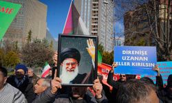 İran'ın Ankara Büyükelçiliği'nde bayraklar yarıya indi