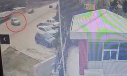 Trafikte korku dolu anlar kamerada: Otomobil böyle savruldu