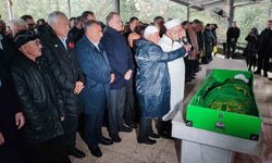 AK Parti Adana İl Başkanı Tamer Dağlı'nın Annnesinin Defni Gerçekleşti