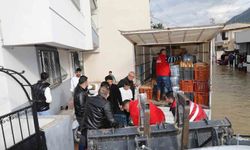 Akpınar Mahallesi'nde Mahsur Kalanlara Şehzadeler Belediyesi'nden Yardım