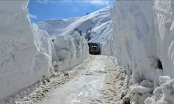 Aktoprak Yolu Üzerindeki Çığ Temizlendi