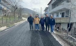 Alaplı'da ağır kamyonların yol hasarları onarıma alındı