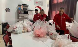 Alaşehir'de Kızılay'dan çocuklara bayram sürprizi