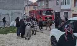 Alkolün etkisiyle ortalığı karıştıran genç, Özel Harekat ekiplerinin müdahalesiyle kontrol altına alındı