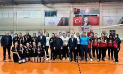 Anamur'da Kadınlar Günü Voleybol Turnuvası Sonuçlandı