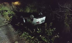 Antalya'da Kiralık Araç Sulama Kanalına Düştü, Sürücü Kayboldu