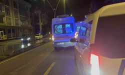 Asansörde sıkışan aile, evlerine döndüklerinde hastaneye kaldırıldı