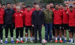 Ayvalıkgücü'ne Başkan Mesut Ergin'den Destek Ziyareti