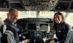 Baba ve Kız Aynı Uçakta: 42 Yıllık Pilot Kızına Veda Etti