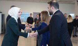 Bakan Göktaş, Çalışanlarla Bayram Coşkusunu Paylaştı