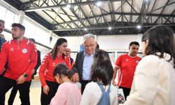 Başkan Büyükkılıç, Sevgi Evleri'ndeki Bayram Kutlamasına Katıldı