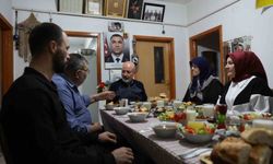 Başkan Çolakbayrakdar: 'Ramazan'ın bereketiyle kapı kapı, gönül gönül dolaştık'