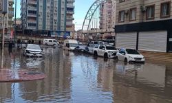 Batman'da Şiddetli Yağmur Hayatı Olumsuz Etkiledi