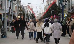 Bayram Hazırlığı: Sokaklar İnsanlarla Dolu