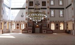Beyağaç Merkez Çarşı Camii, Cemaate Kapılarını Açtı