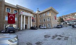 Beytüşşebap'ta 19 yasadışı göçmen ve 3 kaçakçı yakalandı