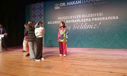 Binali Yıldırım: 'Türkiye, vatan sevgisiyle dolu, silah sanayisi ve ekonomisiyle güçlü bir ulusun evidir'