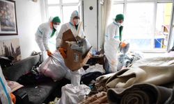 Bir Konuttan 4 Kamyon Atık Çıktı