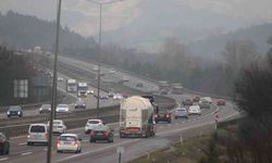 Bolu Geçişinde Bayram Trafiği Yoğunlaşmaya Başladı