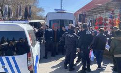 Bolu'da Pazarda İki İnşaat Firması Temsilcileri Arasında Kavga: 3 Yaralı