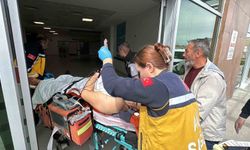 Boşanma Sürecindeki Eşini Bıçaklayarak Yaralayan Kişi Kendini de Yaraladı