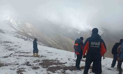 Bozdağ'da kaybolan dağcı için arama çalışmaları İzmir'e yönlendirildi