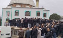 Bursa'da meydana gelen trafik kazasında yaşamını yitiren genç, son yolculuğuna uğurlandı