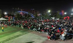 Bursa'da Milli Takıma Destek İçin Dev Ekranlar Kuruldu