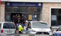 Çanakkale'de Çalınan Araçla Edremit'te Ele Geçirilen İki Şüpheli Tutuklandı