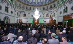 Canik'te Binlerce Kişi Kadir Gecesi'nde Dua Etti