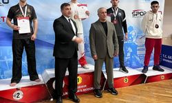 Çayırova'nın Kick Boks Takımı, Diyarbakır'dan 2 Madalya ile Döndü