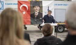 Cemil Tugay, İZSU çalışanlarıyla bayram sevincini paylaştı: 'İZSU, bizim onurumuzdur'