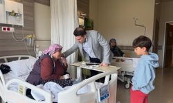 Çivril'de Protokol, Bayramda Vatandaşları ve Görevdeki Personeli Unutmadı