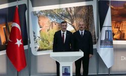 Cumhurbaşkanı Yardımcısı Cevdet Yılmaz, Çanakkale Valiliği'ni Ziyaret Etti