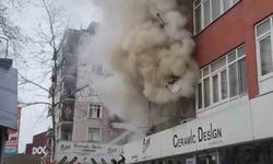 Dairede çıkan yangın, 4 kişiyi dumandan etkiledi