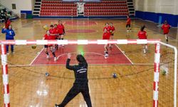 DBB Kadın Hentbol Takımı, 1. Lig Hedefinde İlerliyor