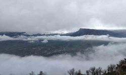 Derecik'te Sisli Manzaralar Göz Kamaştırdı