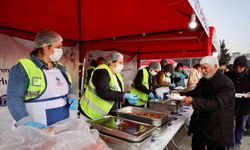 Didim'de Kadir Gecesi'nde İftar Sofrası Kuruldu